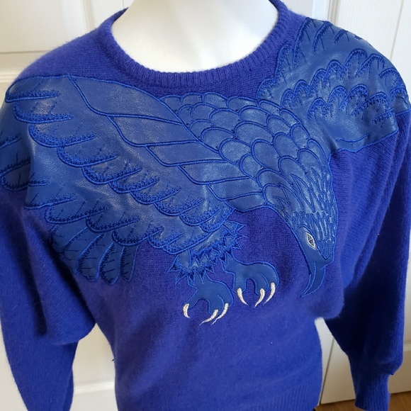 Suzelle Sweaters - 🌟AMAZING🌟 VINTAGE EAGLE Royal Blue leather shirt